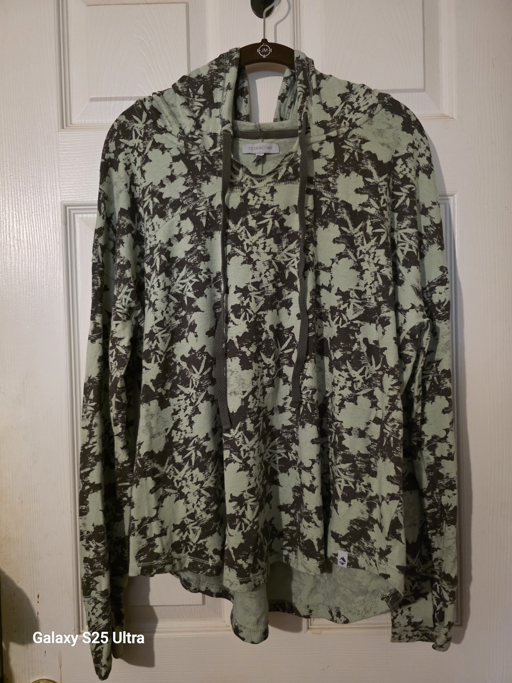 Ocean Coast Hooded Pullover